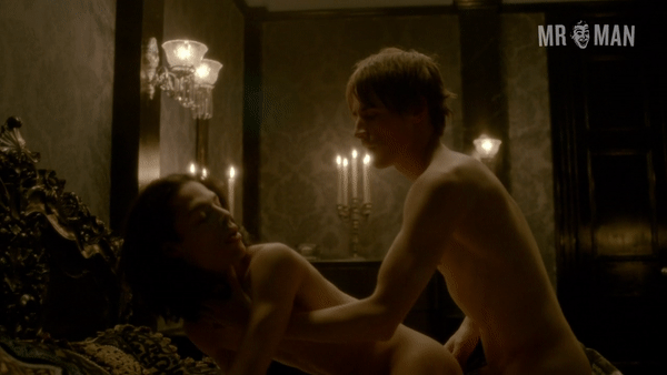 Here are GIFs of Naked Guys with Long Beautiful Hair