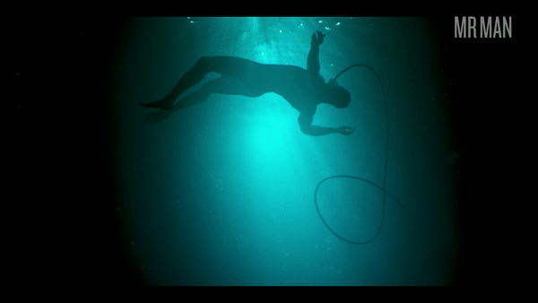 Sexy GIFs of Men Swimming Naked Underwater