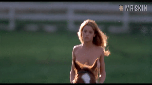 GIFs of The Best Boobs of the '80s