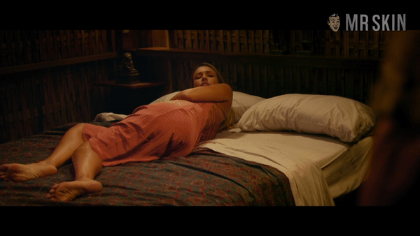 Cheeky GIFs of The Best Sneaks Up Celebrities' Clothes in Movies