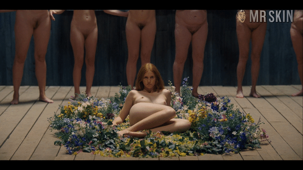 Sexy GIFs of Nudity from Horror Movies